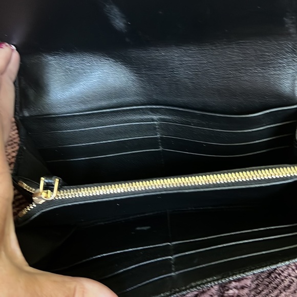 Black Caviar leather Bvlgari full wallet cold hardware - Picture 5 of 12